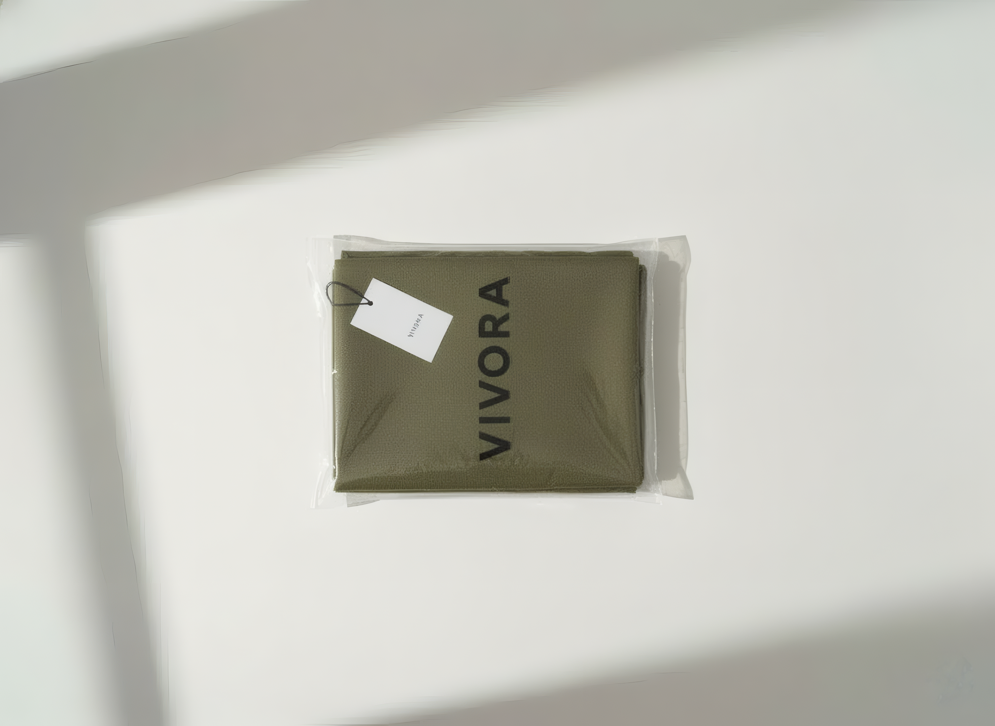 VIVORA Tafelkleed – Premium Polyester Tafellaken – 140×180 cm – Olive Green – Waterafstotend & Uitwasbaar